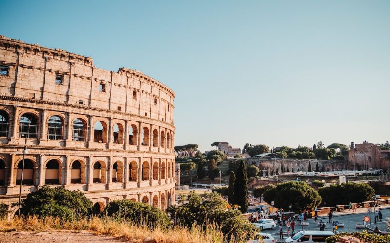 Mehr über den Artikel erfahren Rome: A Walk Through History